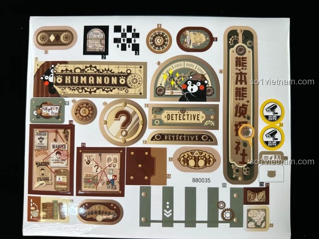 Tấm sticker đầy đủ các chi tiết trang trí cho inbrixx 880035 Văn phòng Thám tử Kumamon, từ biển hiệu đến các vật dụng nhỏ.