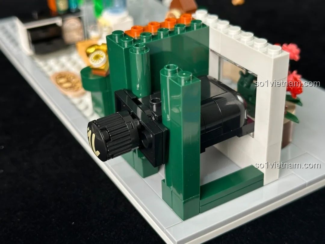 Quá trình lắp đặt hệ thống đèn LED cho inbrixx 880035 Văn phòng Thám tử Kumamon, chuẩn bị cho mô hình lung linh.