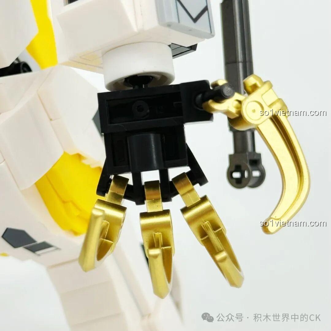 Cận cảnh khớp tay của JIESTAR 58196 Mô hình Gundam Barbatos Lupus Rex, cho thấy sự linh hoạt.
