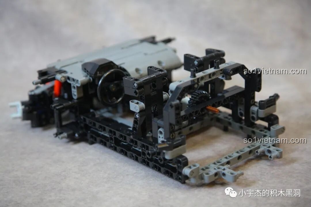 Khung gầm xe K Box 10600 Lamborghini Huracán STO nhìn từ bên cạnh, thể hiện cấu trúc vững chắc.