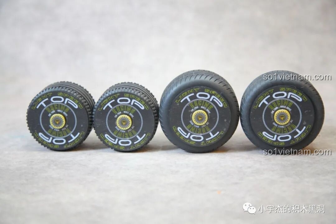 Bánh xe đã dán sticker của K Box 10600 Lamborghini Huracán STO, trông cực kỳ thể thao và bắt mắt.