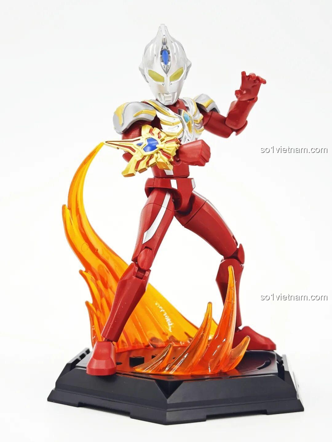Cosmos Ultraman (Dạng Thần Mặt Trăng) từ bộ lắp ghép Ultraman ZERO Vô Hạn Bản: Đợt 2 Keeppley 75172 nhìn trực diện, thể hiện các chi tiết giáp và màu sắc.