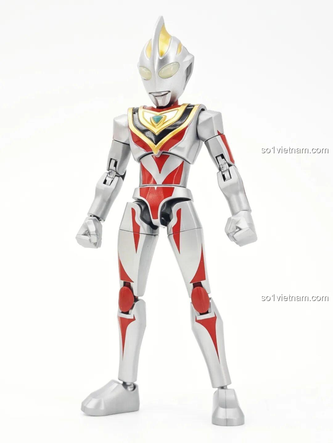 Gaia Ultraman V2 từ bộ lắp ghép Ultraman ZERO Vô Hạn Bản: Đợt 2 Keeppley 75172 nhìn trực diện, thể hiện các chi tiết giáp và màu sắc.