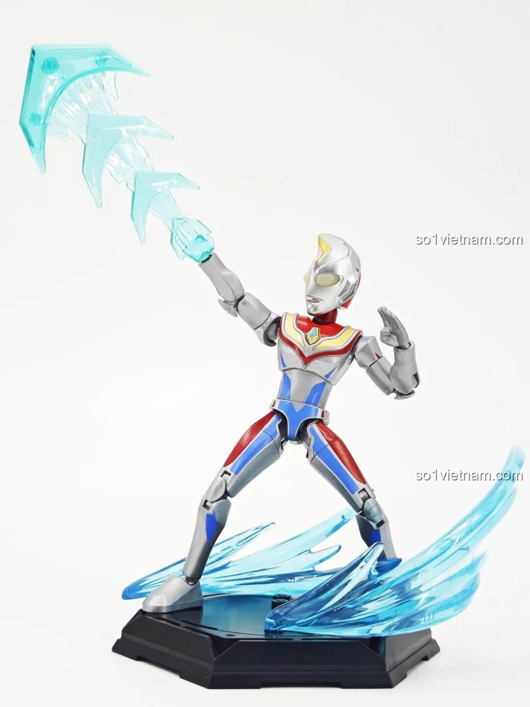 Phụ kiện của Max Ultraman trong bộ lắp ghép Ultraman ZERO Vô Hạn Bản: Đợt 2 Keeppley 75172 bao gồm đế trưng bày, hiệu ứng lửa và thẻ nhân vật.