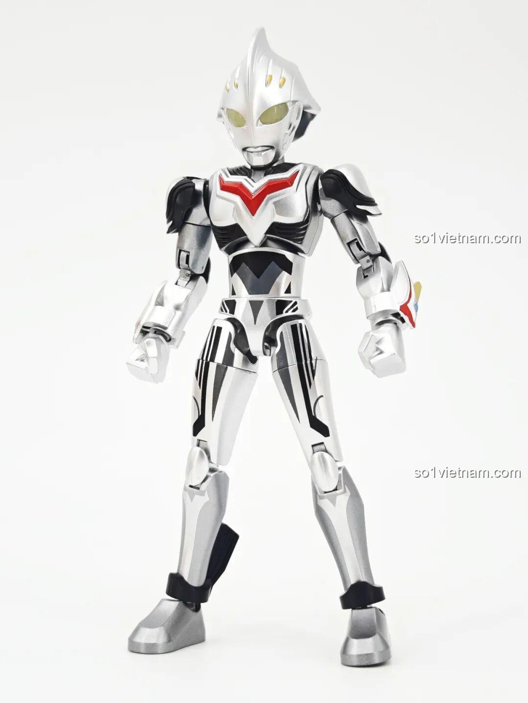 Nexus Ultraman (Dạng Trẻ Thơ) từ bộ lắp ghép Ultraman ZERO Vô Hạn Bản: Đợt 2 Keeppley 75172 nhìn trực diện, thể hiện các chi tiết giáp và màu sắc.