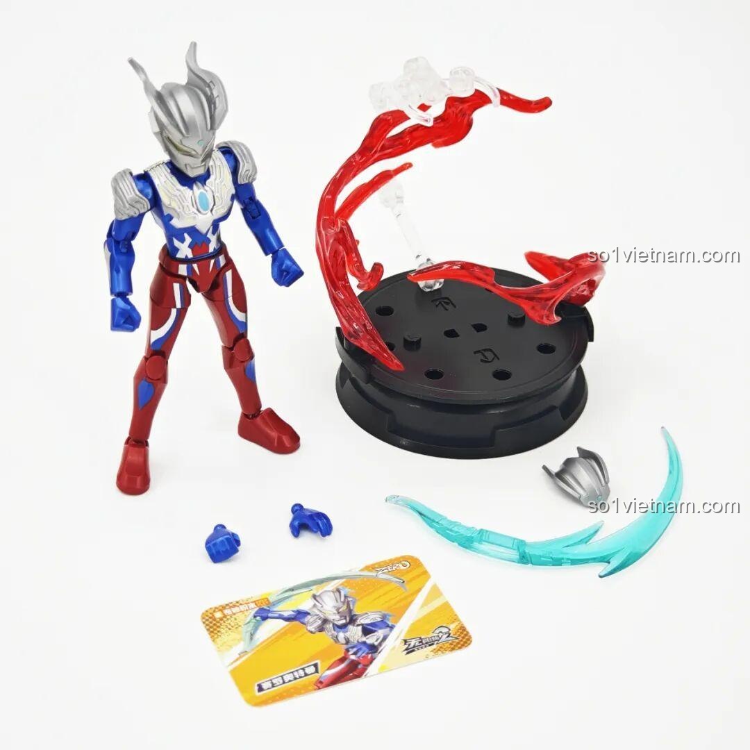 Ultraman Zero từ bộ lắp ghép Ultraman ZERO Vô Hạn Bản: Đợt 2 Keeppley 75172 nhìn từ cạnh bên, thể hiện độ mỏng và các đường nét cơ thể.