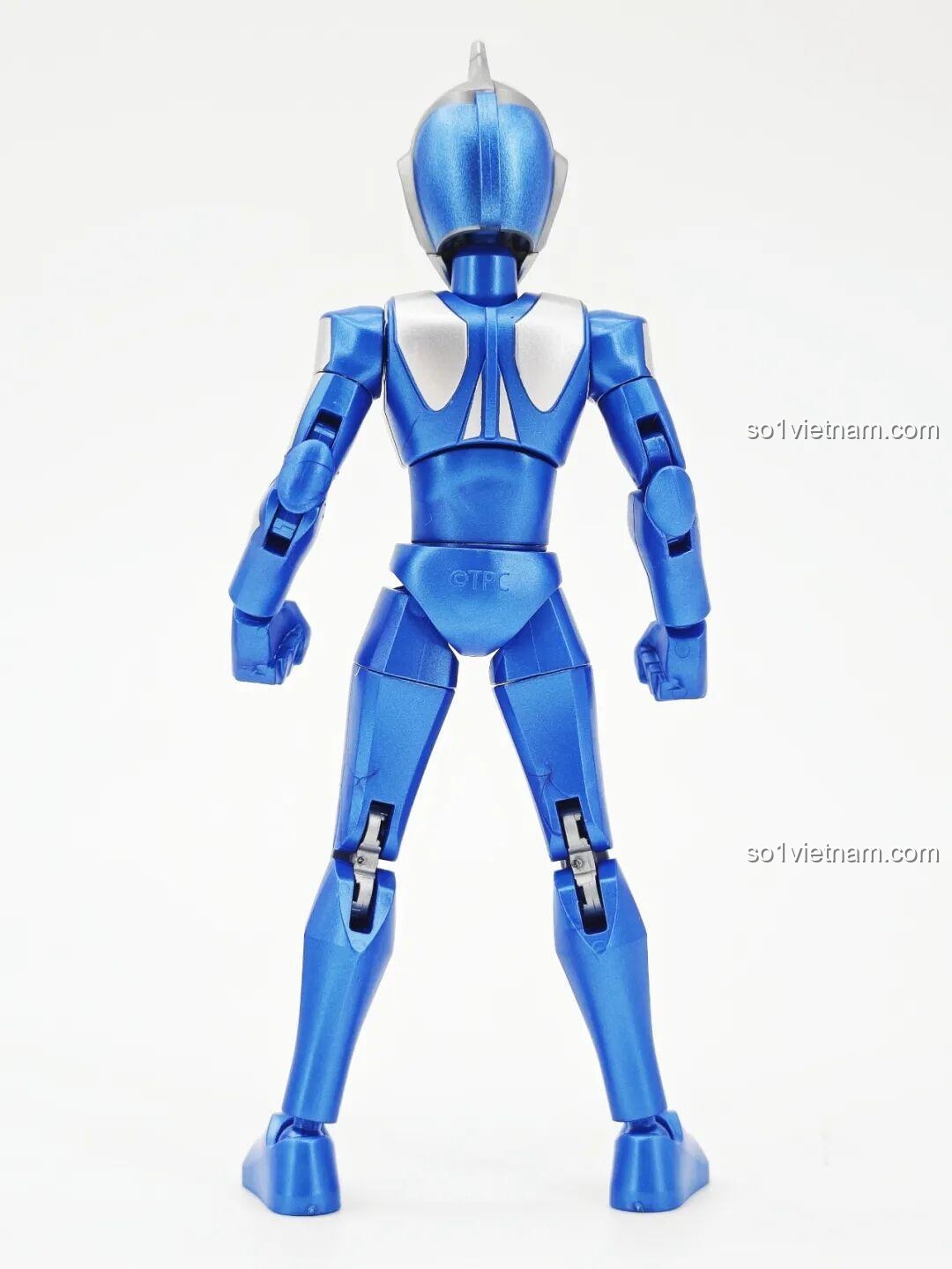 Ultraman Zero từ bộ lắp ghép Ultraman ZERO Vô Hạn Bản: Đợt 2 Keeppley 75172, thể hiện sự linh hoạt của khớp nối.