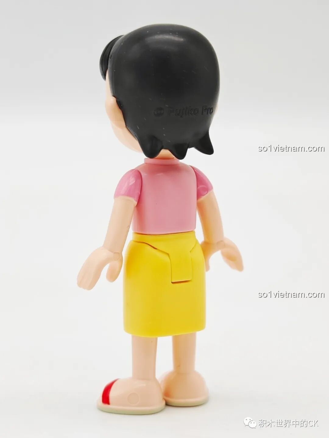 Chi tiết nội thất bếp và phòng ăn của bộ lắp ghép Keeppley K20422 Ngôi nhà của Nobi Nobita.