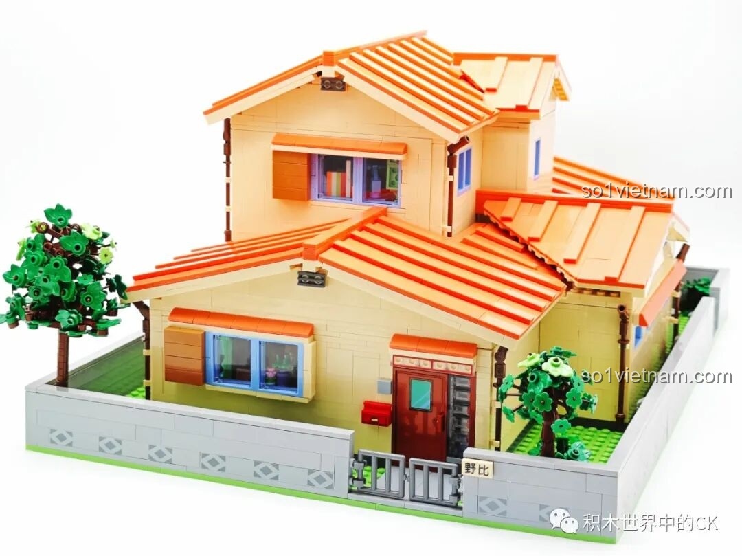 Góc nhìn tổng thể bếp và phòng ăn của bộ đồ chơi xây dựng Ngôi nhà của Doraemon và Nobita K20422.