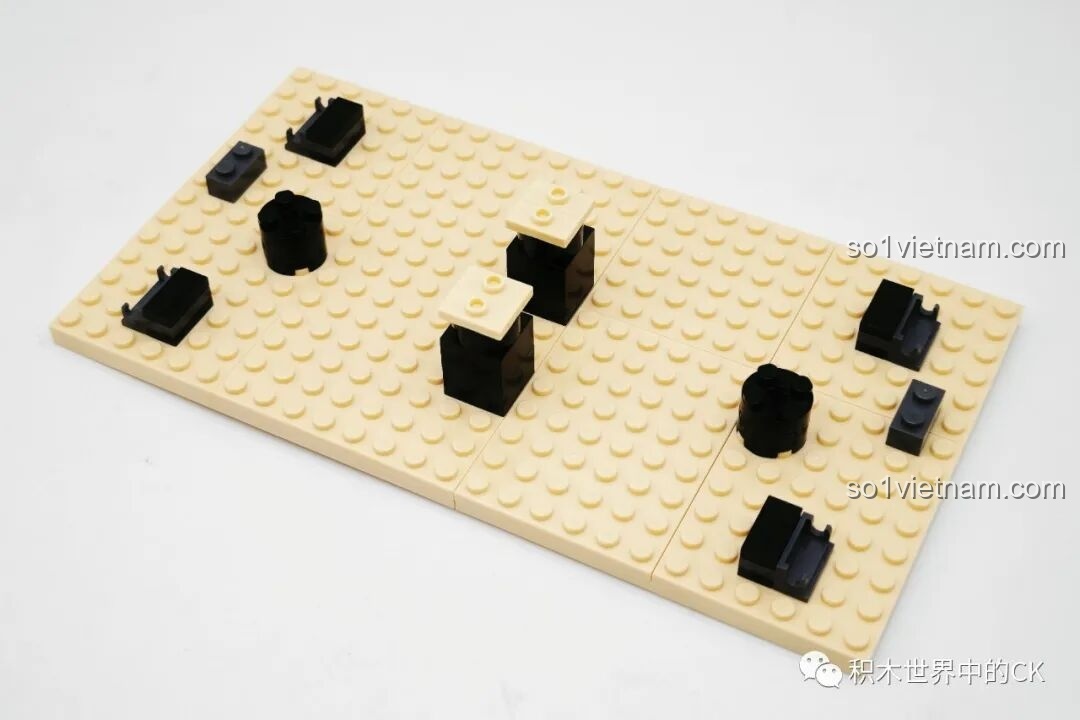 Tất cả 4 minifigures: Doraemon, Nobita, bố và mẹ Nobita trong bộ lắp ghép Keeppley K20422 Ngôi nhà của Nobi Nobita.