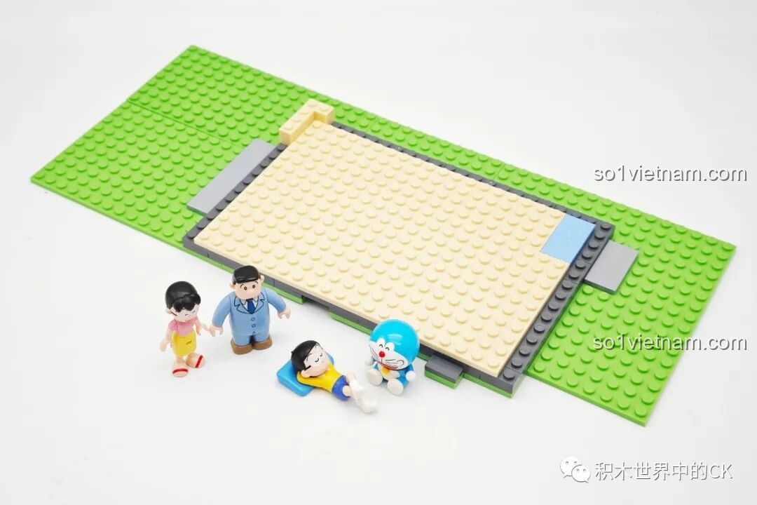 Bắt đầu lắp ráp nền móng của bộ lắp ghép Keeppley K20422 Ngôi nhà của Nobi Nobita.