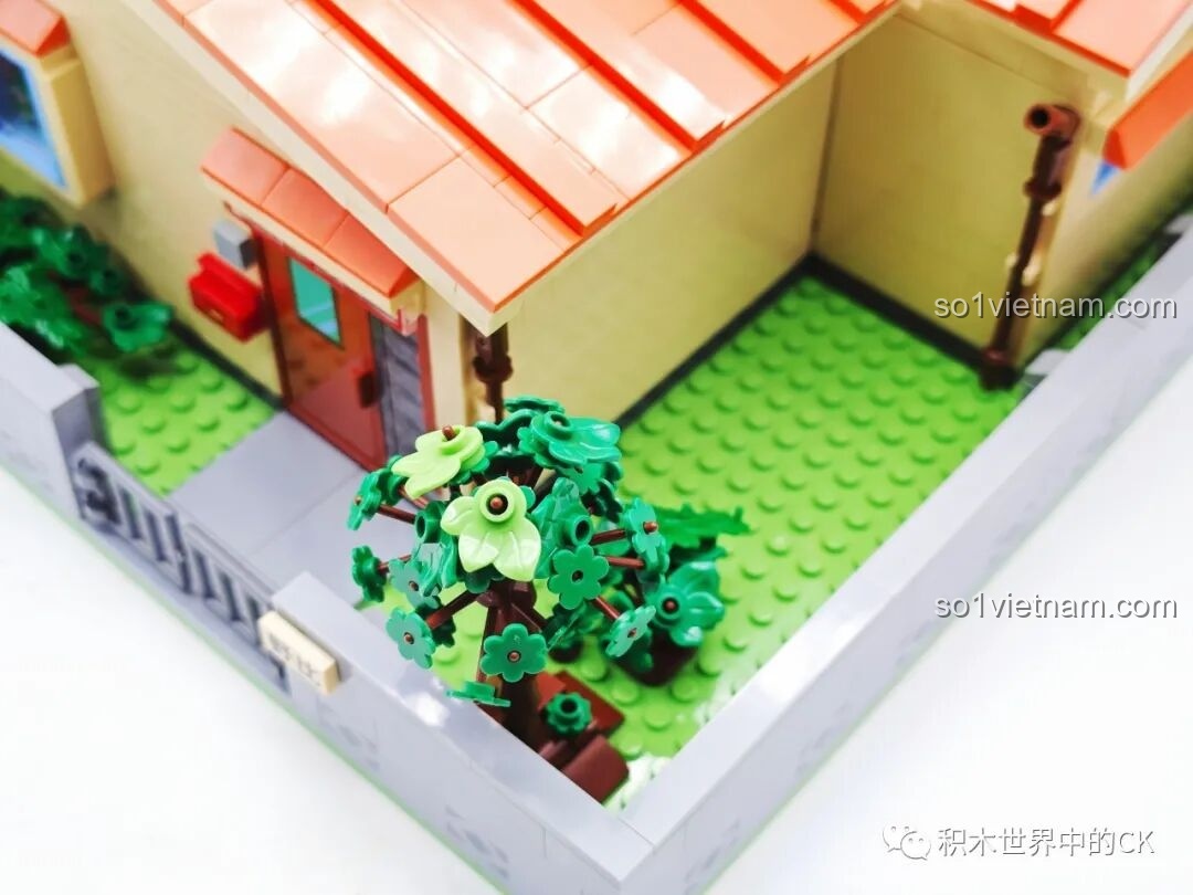 Bàn trang điểm và tủ đồ trong phòng Nobita của bộ xếp hình Ngôi nhà phong cách Nhật Bản của Nobita Keeppley K20422.