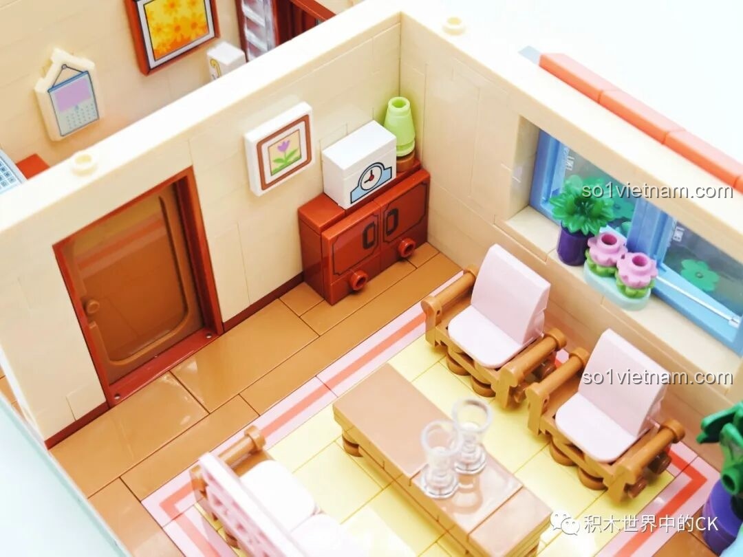 Góc nhìn khác của phòng Nobita với tủ đồ và các vật dụng trong bộ xếp hình Ngôi nhà phong cách Nhật Bản của Nobita Keeppley K20422.