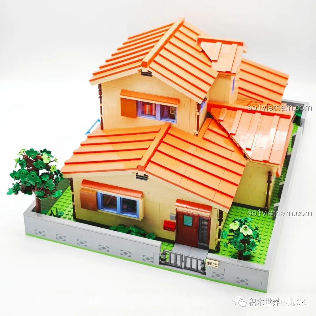 Góc nhìn từ phía sau bên trái của ngôi nhà của Doraemon và Nobita K20422 Keeppley đã hoàn thiện.