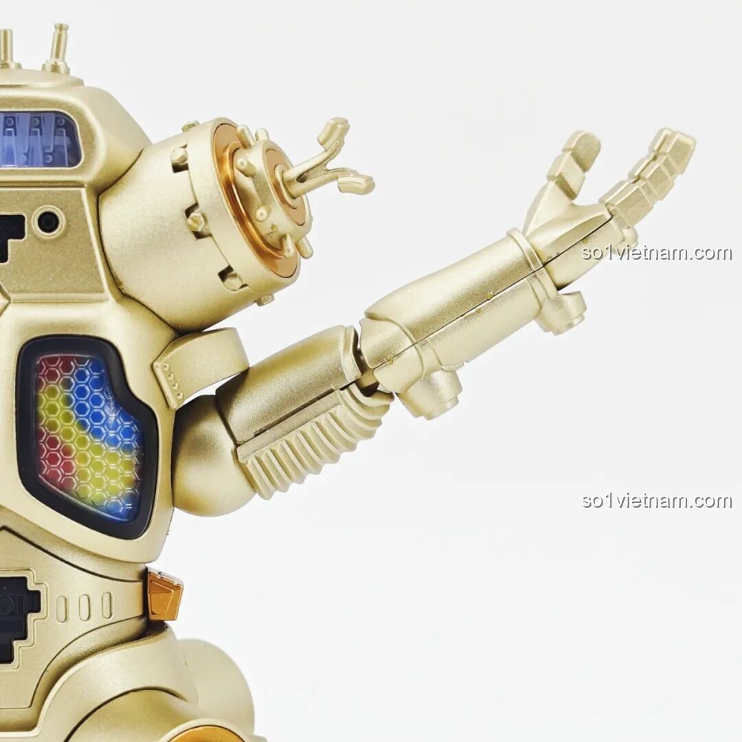 Mô hình Robot King Joe K75161 cầm Pedanium Rocket Launcher, nhìn từ phía trước, tư thế chiến đấu.