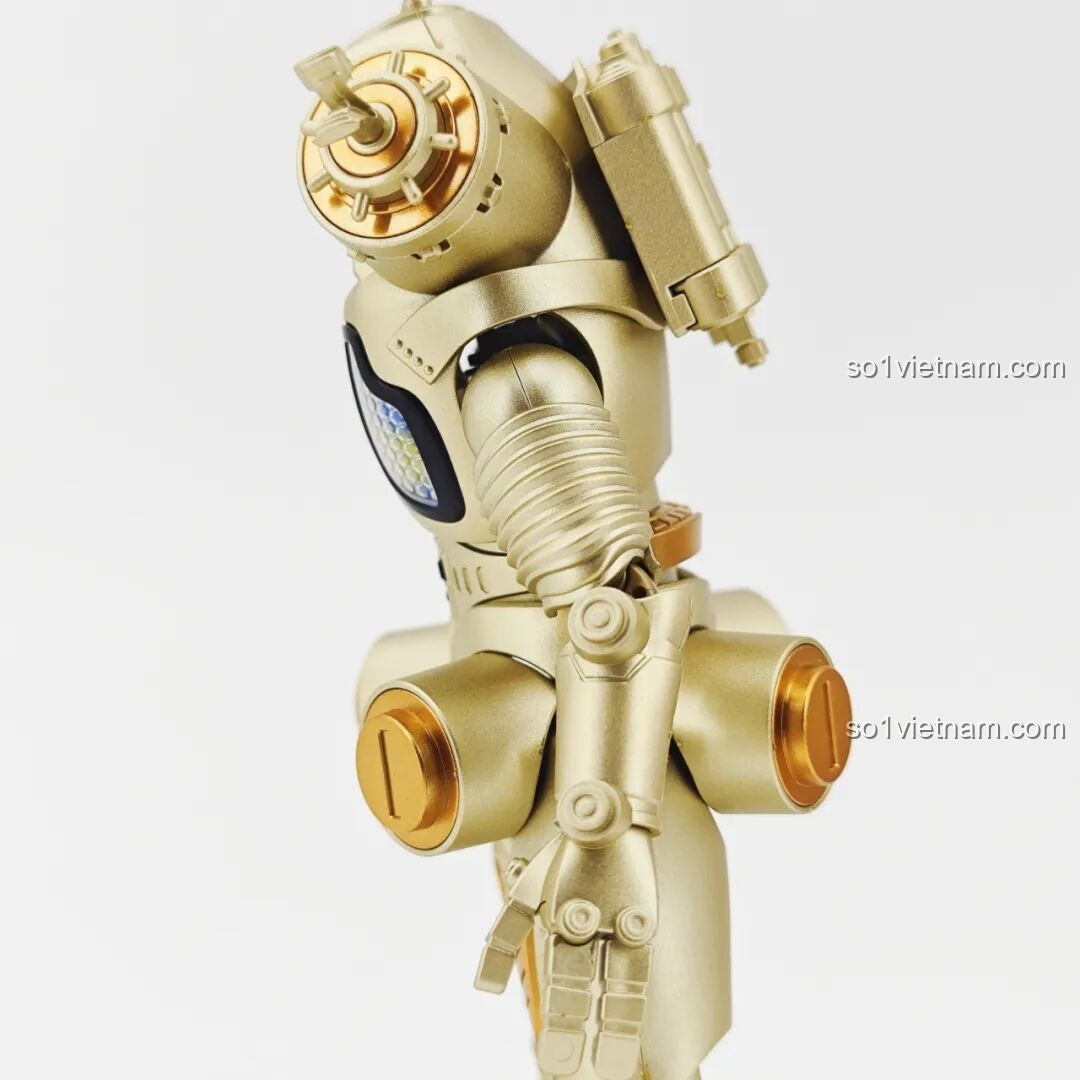 Mô hình Robot King Joe K75161 với cánh tay giơ lên, sẵn sàng tấn công.