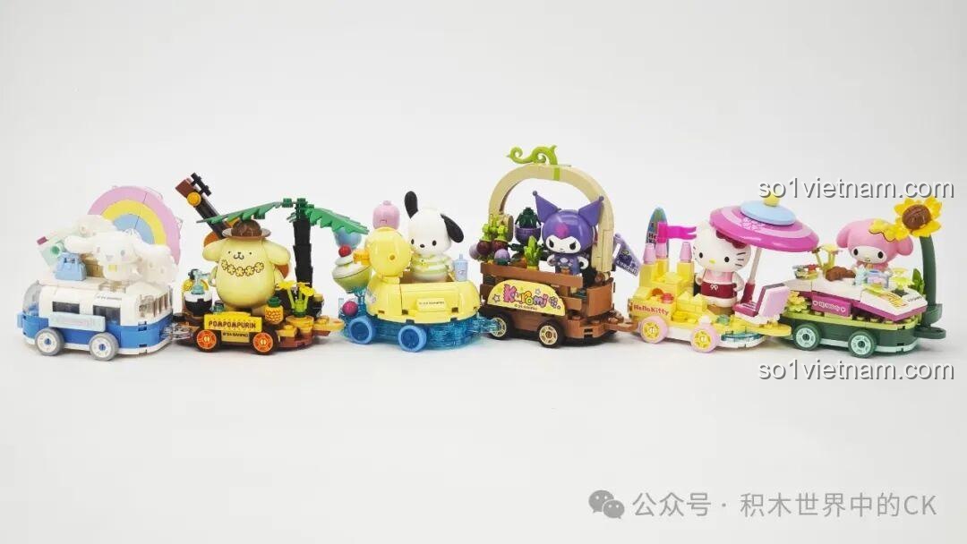 Toàn bộ 6 mô hình lắp ghép Sanrio Xe Hoa Diễu Hành Keeppley đã hoàn thành, nối lại với nhau, chụp từ góc cao.