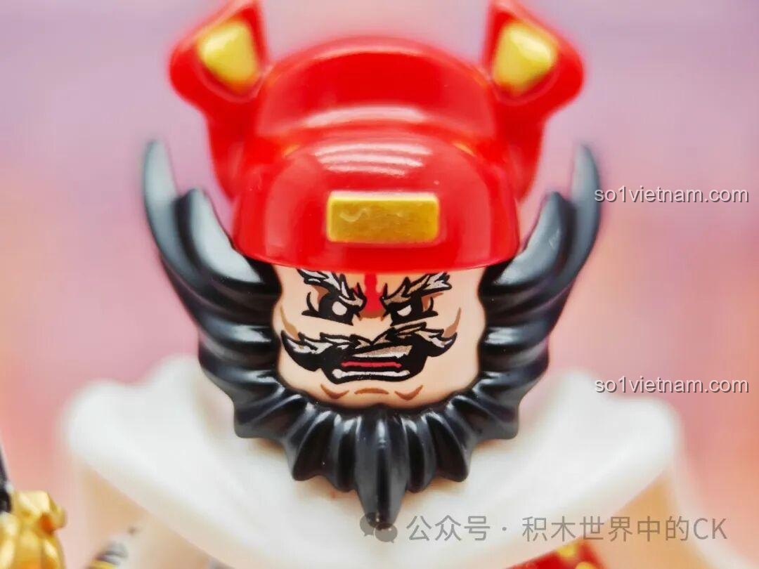 Cận cảnh thanh kiếm của Chung Quỳ Kuzao 11718, hiển thị chi tiết lưỡi kiếm và chuôi kiếm.