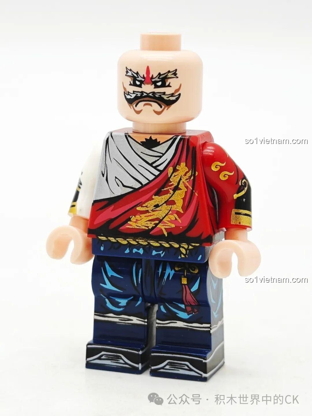 Minifigure Chung Quỳ Kuzao 11718 chưa lắp phụ kiện, mặt sau, hiển thị chi tiết in ấn và thiết kế tổng thể.