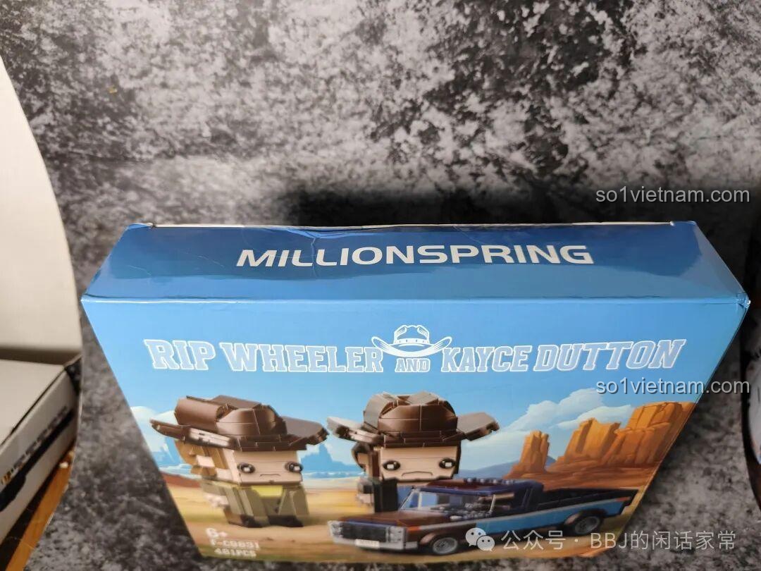 Góc nghiêng hộp bộ lắp ghép Millionspring F-C9831 Yellowstone, hiển thị tên hãng Millionspring rõ nét.