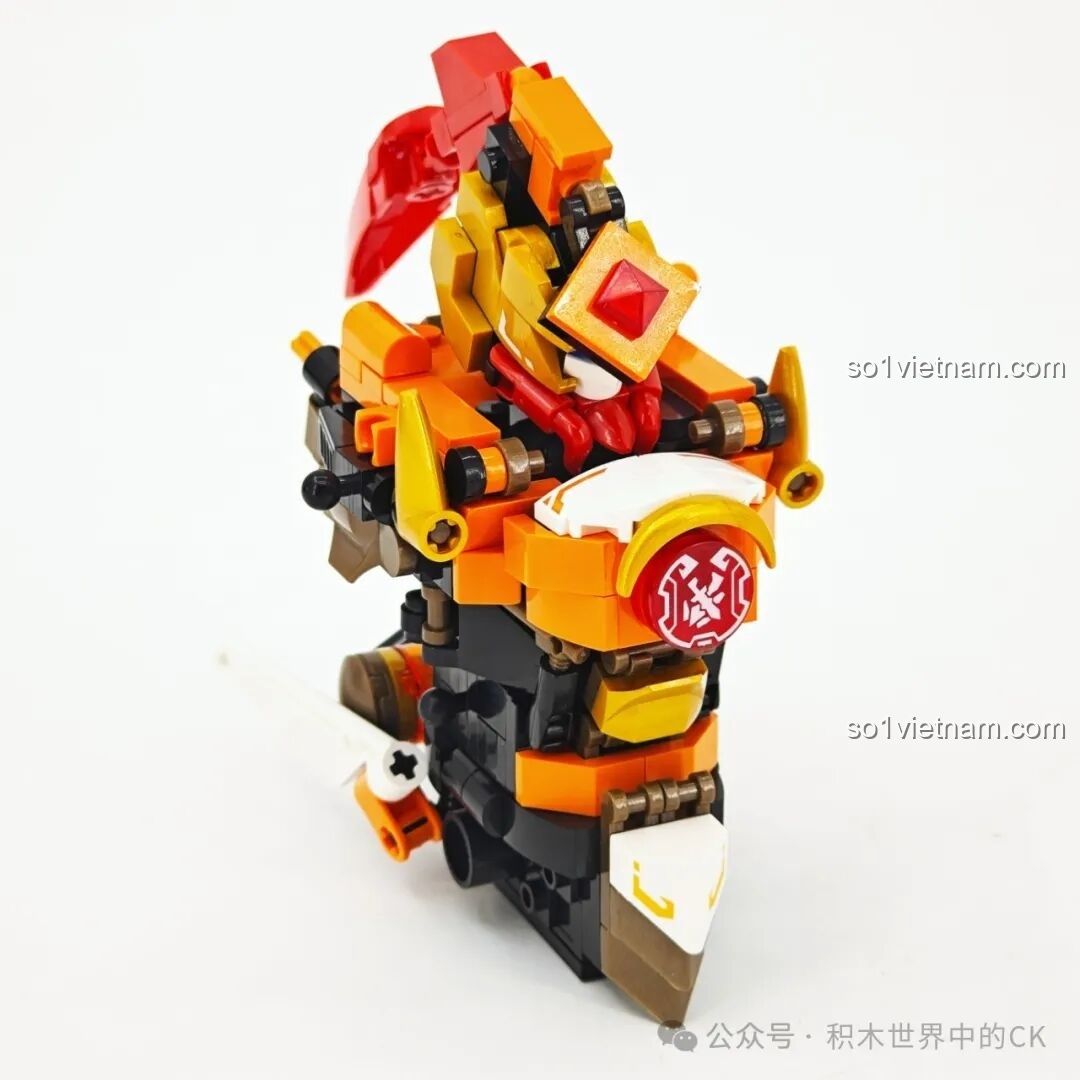 Tiến độ lắp ráp giáp và các chi tiết của Người máy Hoàng Trung SEMBO 103396, hình dáng Mecha dần hiện rõ.