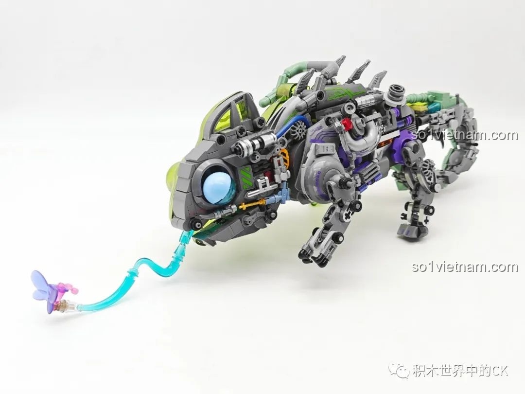 Mô hình Biến Thể Cơ Khí Tắc Kè Hoa Neon TC2101 gần hoàn thiện, sẵn sàng cho lớp vỏ ngoài.