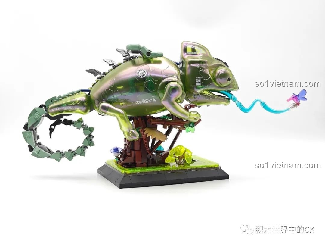 Mô hình TOP TOY TC2101 Biến Thể Cơ Khí Tắc Kè Hoa Neon phát sáng rực rỡ với đèn LED neon.