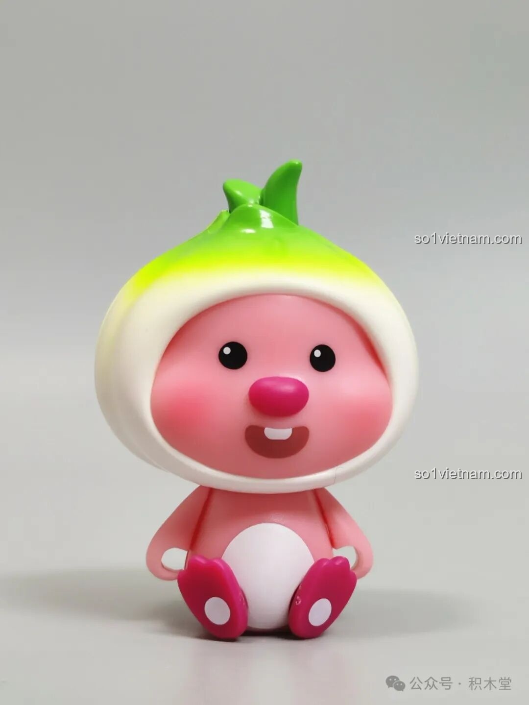 Cận cảnh minifigure Zanmang Loopy đội mũ tỏi trong bộ lắp ráp TOP TOY TC2328, với biểu cảm hài hước đặc trưng.