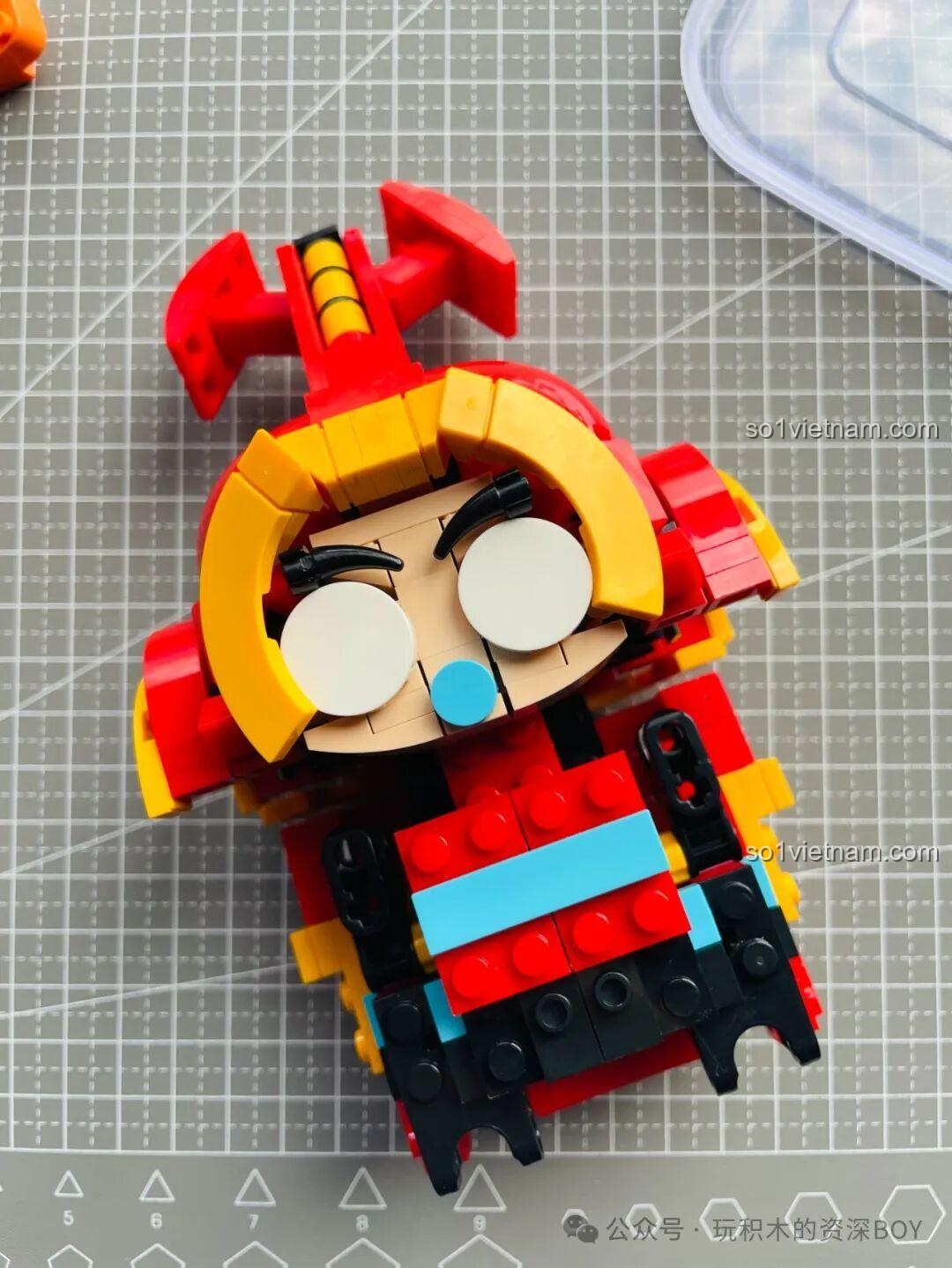 Review mô hình Tuole L8004 Kabutack sau khi hoàn thiện phần đầu và thân, sẵn sàng để lắp ráp tay và chân.