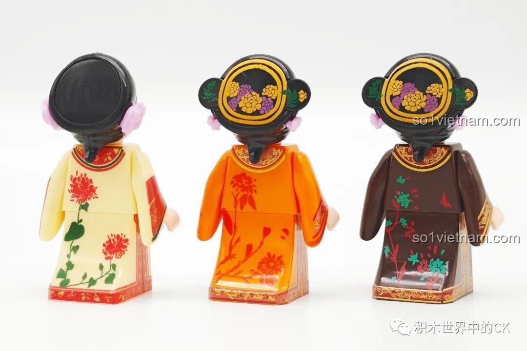 Các minifigures nữ thứ hai trong bộ lắp ghép Mô hình Cung điện Chân Hoàn Truyện 1.