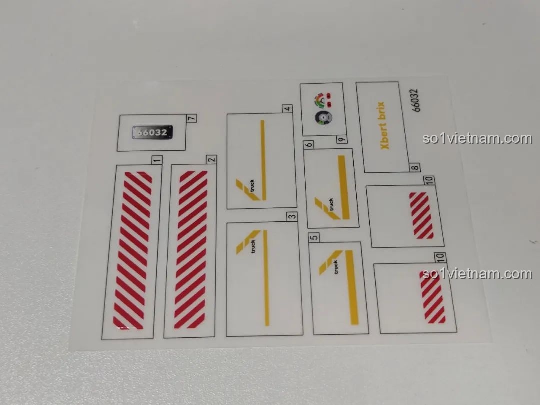 Các mẫu xe khác trong bộ sưu tập Xbert được giới thiệu trong sách hướng dẫn