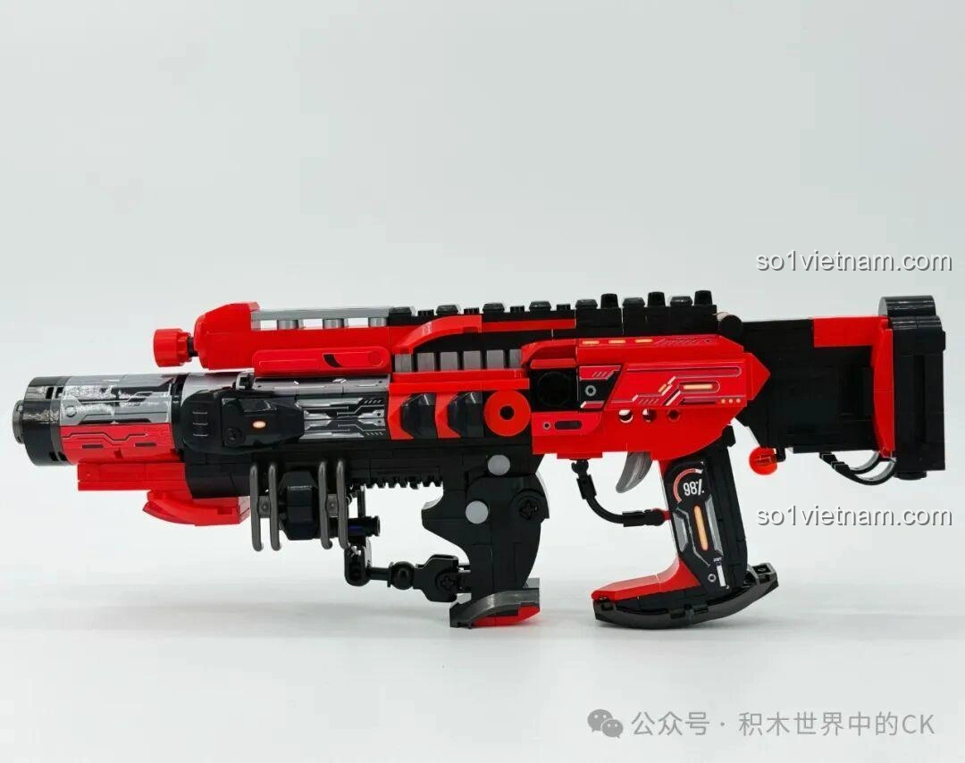 ZHEGAO 918022 Súng phun lửa Sư Tử nhìn từ bên phải, thể hiện rõ các chi tiết báng súng và nòng súng.