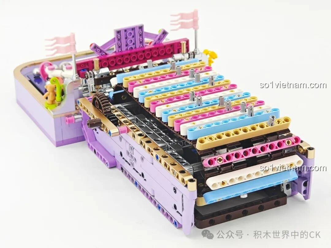 Thành phẩm Đàn Tám Âm Mộng Ảo ZHEGAO 991014 nhìn từ phía sau, tập trung vào phần thân đàn và các thanh gõ được sắp xếp gọn gàng, tạo nên một mô hình đàn gõ hoàn chỉnh.