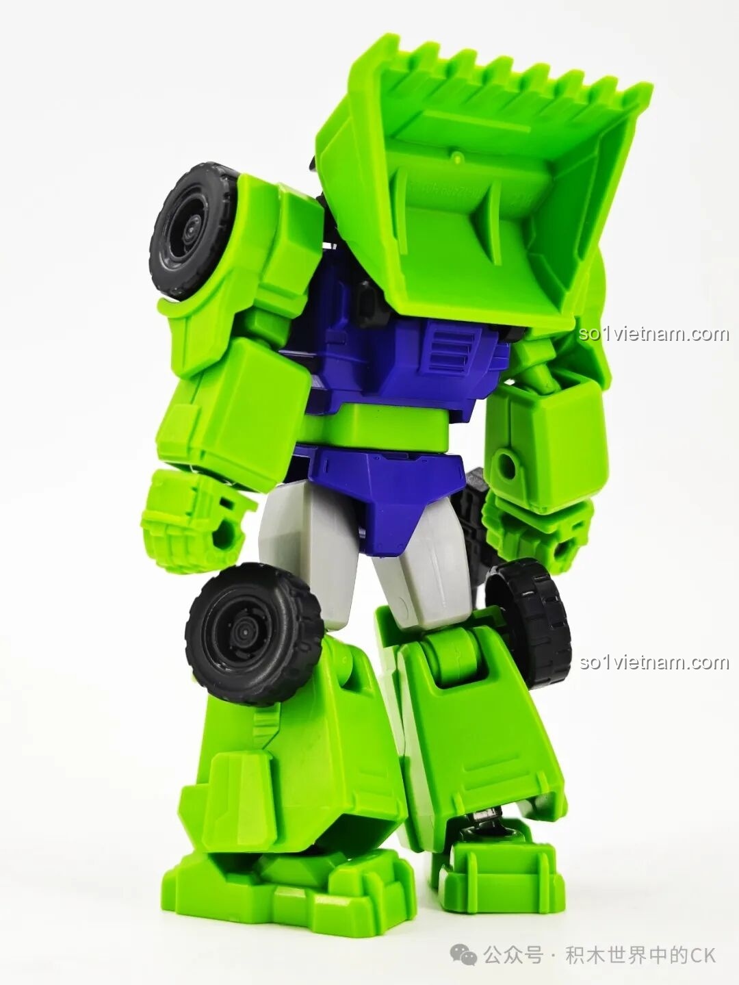 Mặt lưng mô hình robot Bonecrusher BLOKEES 71104 Transformers, thể hiện chi tiết xẻng lớn và bánh xe.