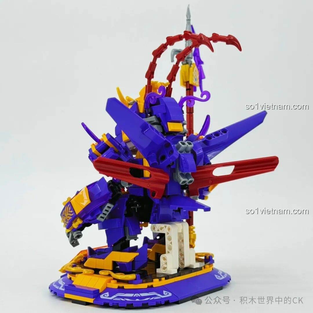 Robot gấu trúc ZHEGAO Quan Vũ tư thế chiến thắng