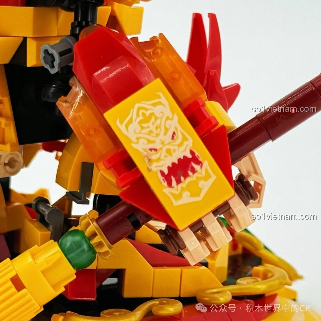 Robot gấu trúc ZHEGAO Quan Vũ tư thế đẹp