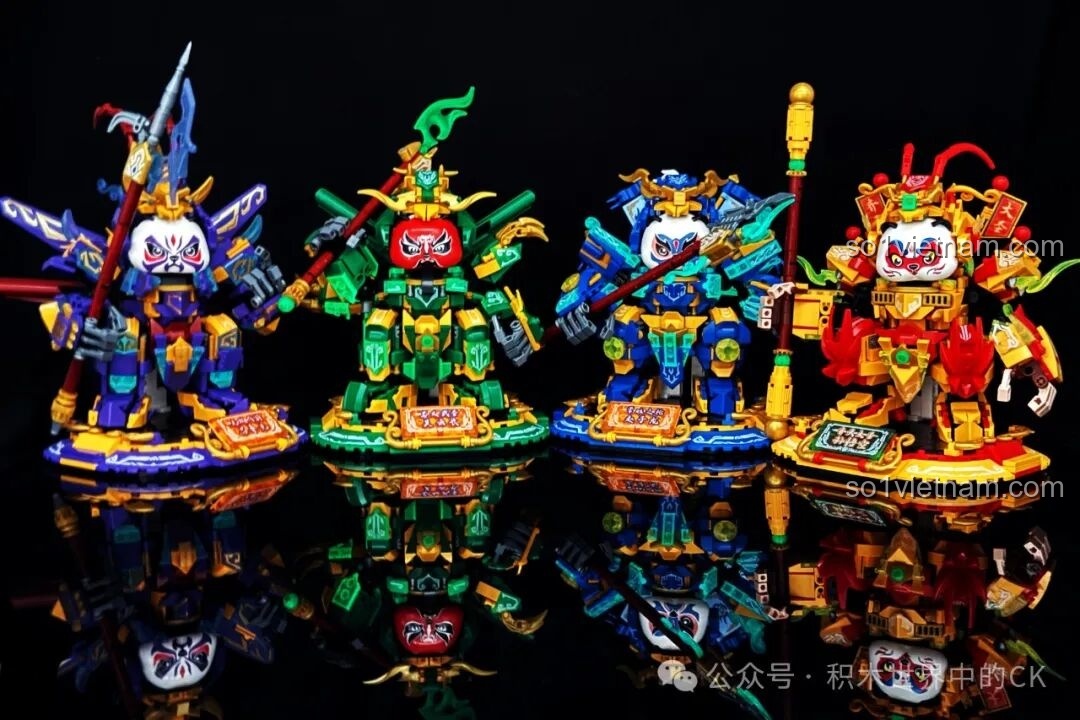 Robot gấu trúc ZHEGAO Quan Vũ tư thế tấn công