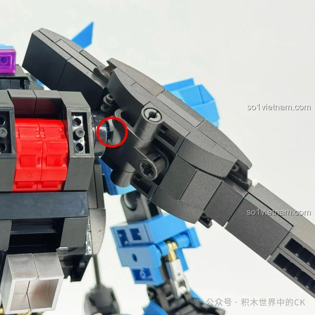 Robot Vidar JIESTAR 58145 cầm súng trường, tạo dáng sẵn sàng chiến đấu, thể hiện độ linh hoạt của mô hình.