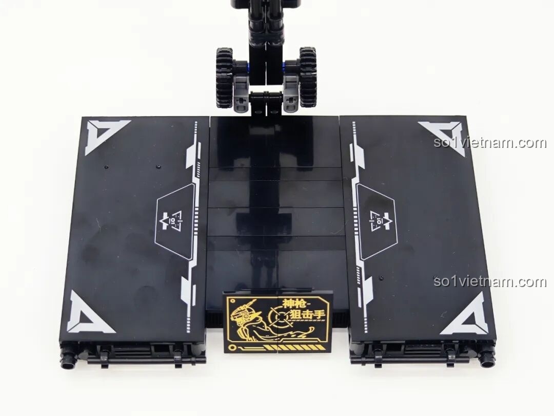 Robot Xạ Thủ Thần Súng Keeppley 23102 trong tư thế bắn nằm, súng bắn tỉa khổng lồ.