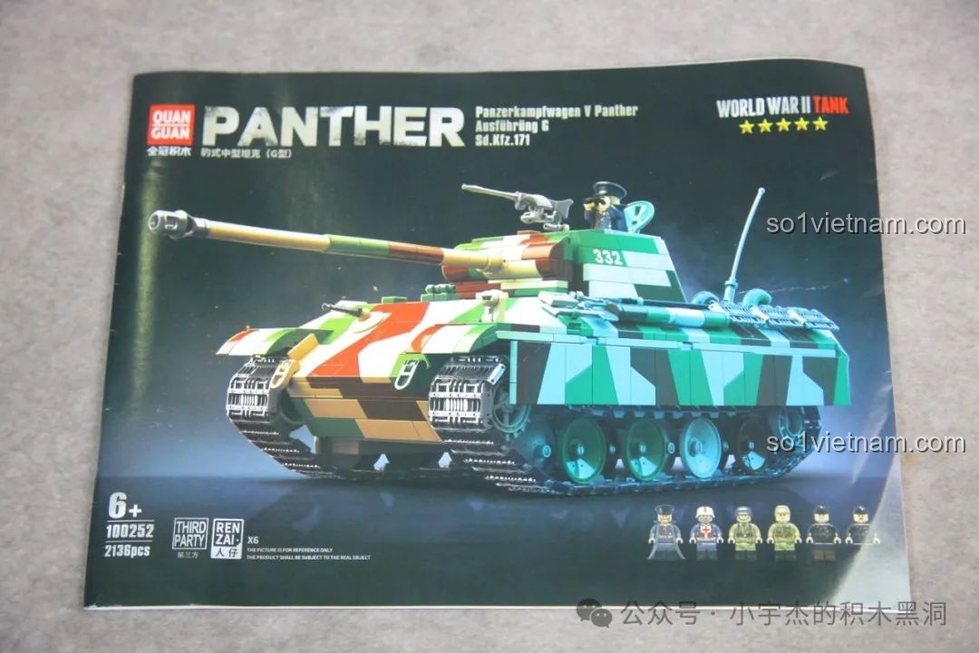 Sách hướng dẫn lắp ráp chi tiết của Cỗ xe tăng huyền thoại Panther 100252, hình ảnh màu sắc rõ nét, dễ theo dõi.