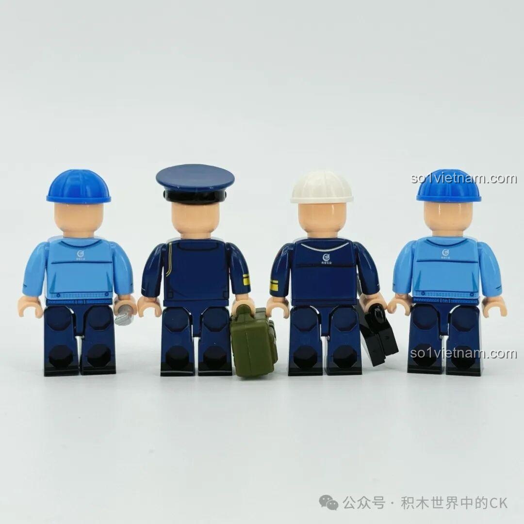 Mặt sau của các minifigures Sembo 202256, cho thấy sự chăm chút trong từng chi tiết trang phục của đội ngũ J-20.