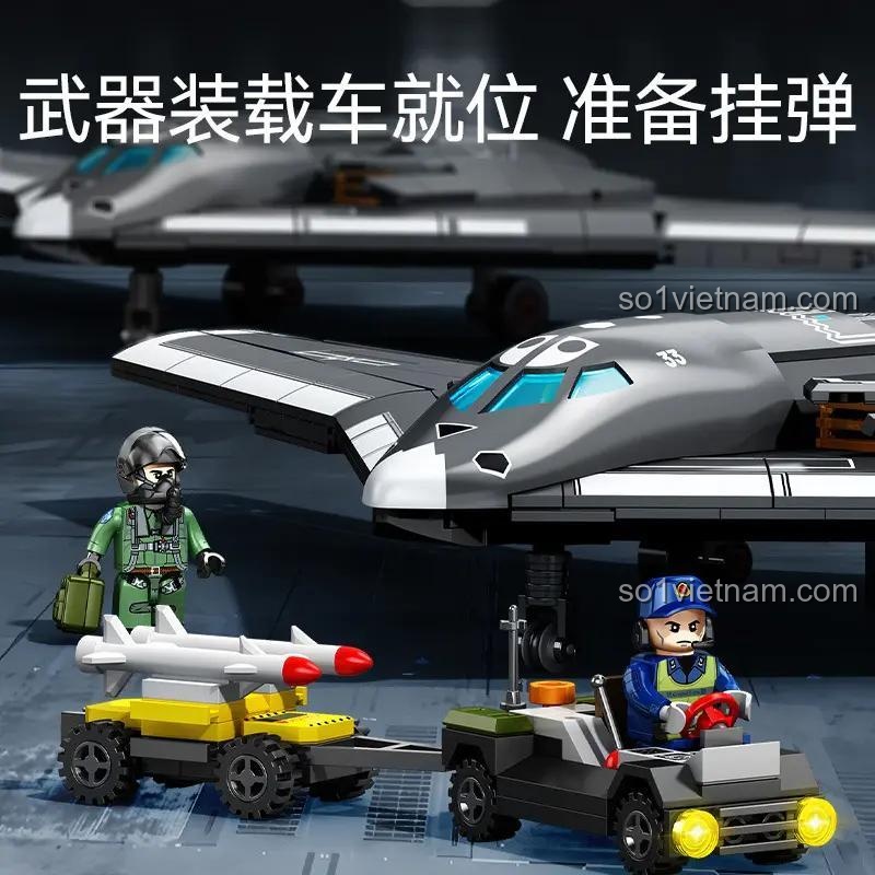 Bộ lắp ghép SEMBO 2272 Máy bay quân sự H-20 kèm 2 minifigures và xe kéo vũ khí, đồ chơi xây dựng cho bé trai 6 tuổi, kích thích sáng tạo, giá hời.