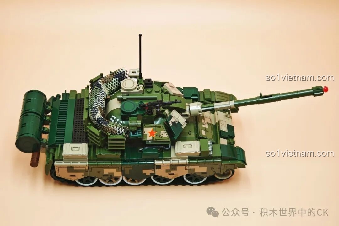 Xe tăng ZTZ-59D từ góc nhìn khác