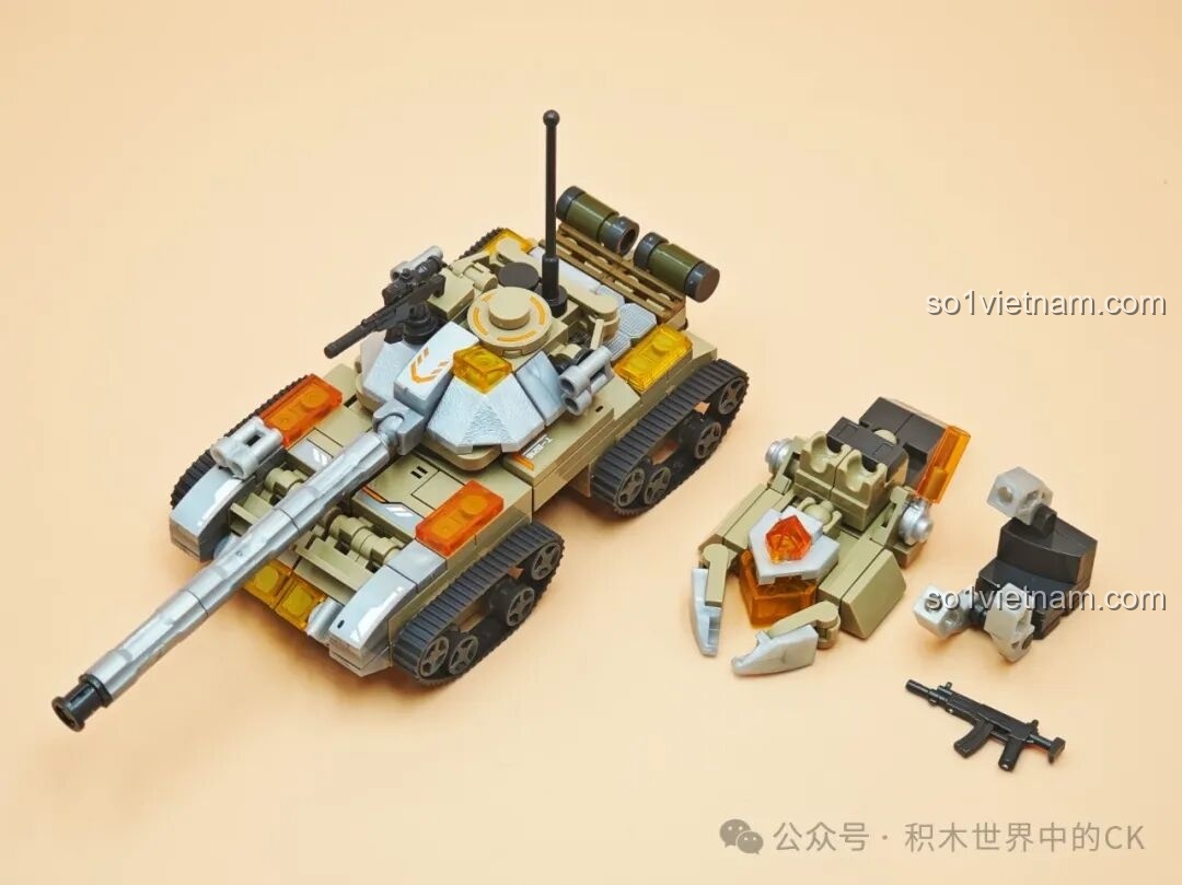 Mô hình xe tăng đầu tiên của bộ đồ chơi lắp ráp SEMBO 203170 Chiến Binh Ám Nguyên đang được lắp ráp, với các chi tiết vũ khí.