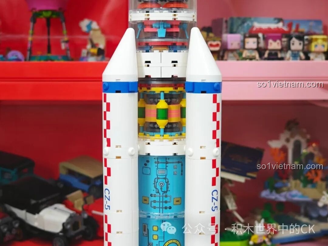 Tên lửa đẩy phụ của Sembo 203365 Tên lửa Vận tải Trường Chinh 5 được mở ra, lộ cấu trúc bên trong
