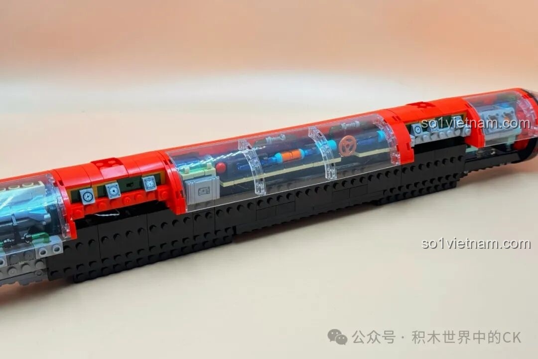 Thân tàu ngầm SEMBO 208043 gần hoàn thiện