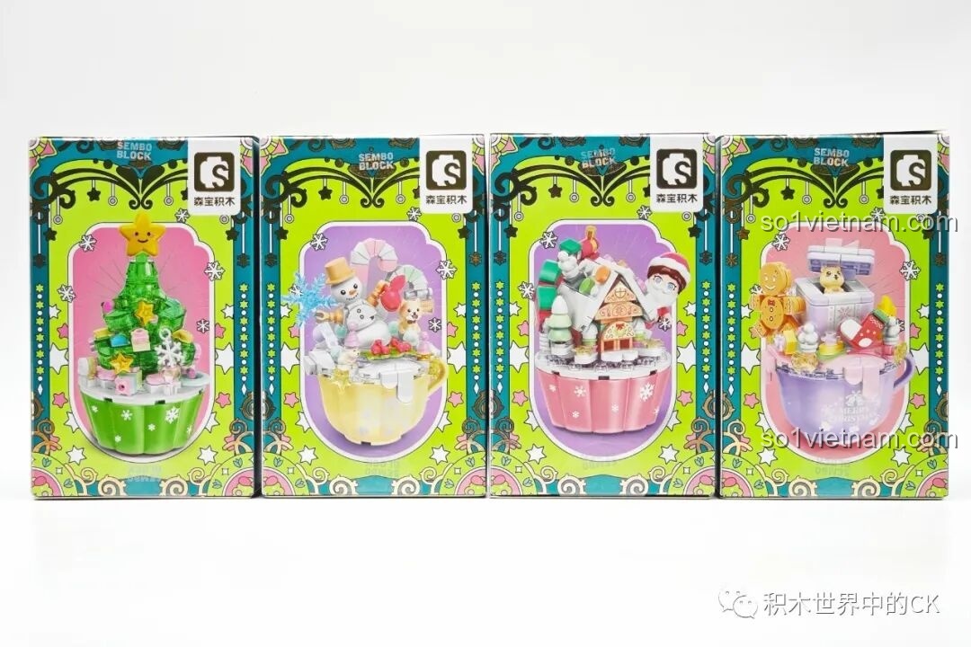 Bốn mẫu bánh kem Giáng sinh SEMBO 605032 được trưng bày trên hộp