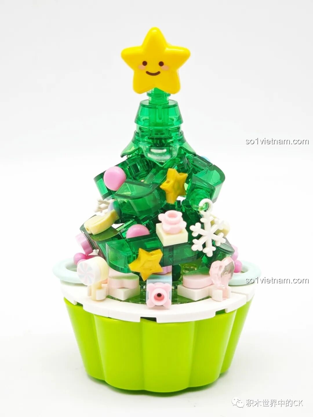 Mô hình Cây thông Giáng sinh SEMBO 605032 đã lắp xong