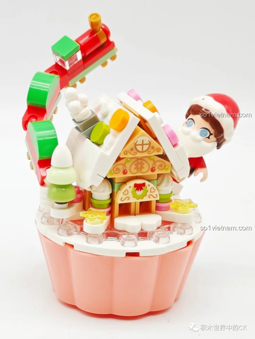 Chi tiết ngôi nhà bánh gừng trong SEMBO 605032