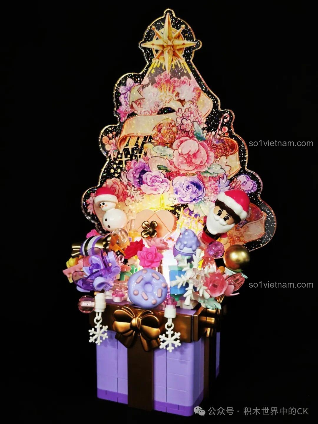 Mô hình đồ chơi lắp ráp SEMBO 605042 Present of Love đã hoàn thiện, bật đèn, nhìn từ phía trước với góc rộng hơn.